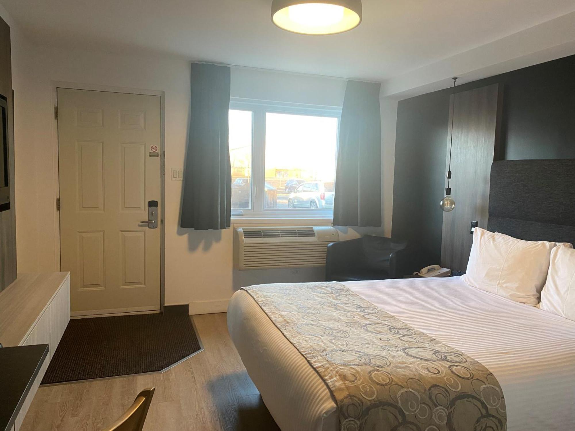 Hotel Centre-Ville Монманьи Экстерьер фото