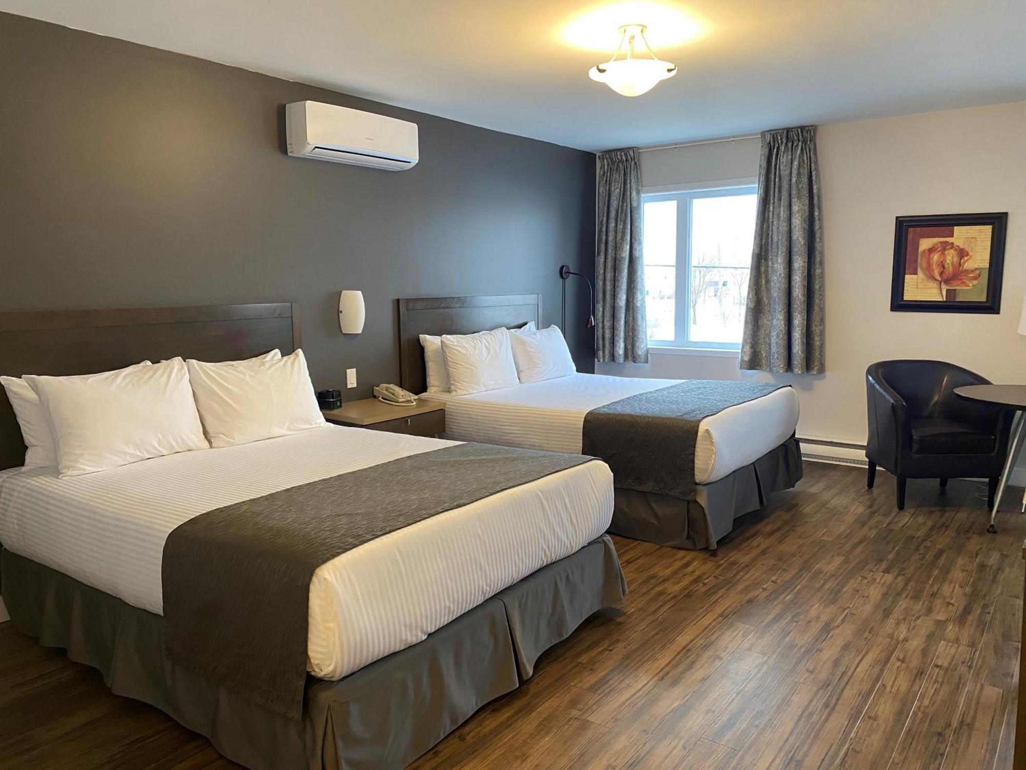 Hotel Centre-Ville Монманьи Экстерьер фото