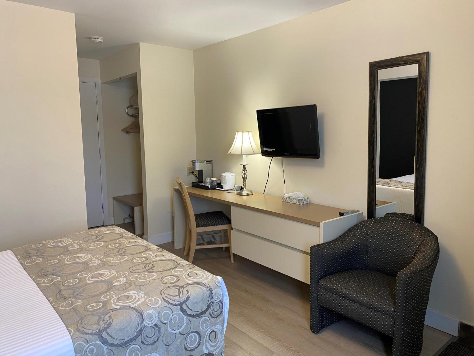 Hotel Centre-Ville Монманьи Экстерьер фото